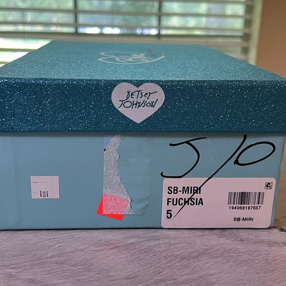 Blue by Betsy Johnson Miri Chunky Heeled Sandals - Picture 7 of 8